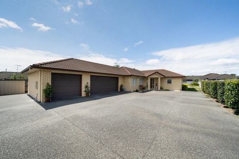 Photo of property in 9 Waiora Place, Pyes Pa, Tauranga, 3112