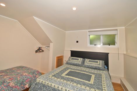 Photo of property in 8 Hillside Crescent, Leigh, 0985