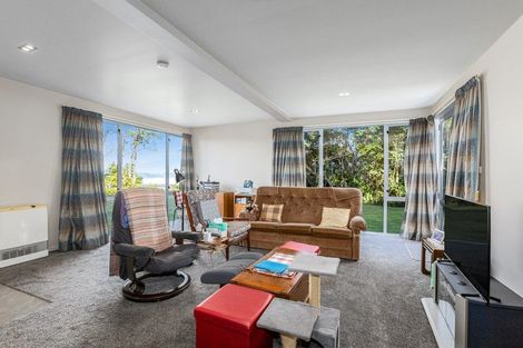 Photo of property in 73 Viewmont Drive, Harbour View, Lower Hutt, 5010