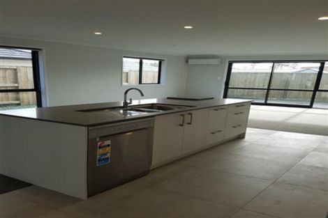 Photo of property in 20 Furlong Road, Papamoa, 3118