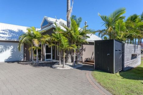 Photo of property in 404 Waterways Parade, Pauanui, Hikuai, 3579