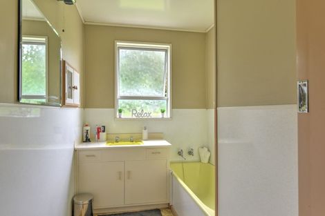 Photo of property in 1 Aotea Crescent, Gore, 9710