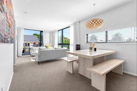 Photo of property in 8/17 Victoria Road, Mount Maunganui, 3116
