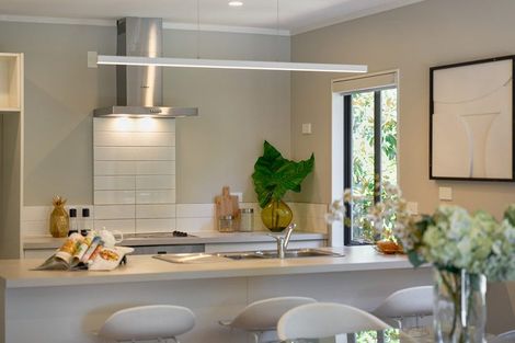 Photo of property in 168 Verbena Road, Birkdale, Auckland, 0626