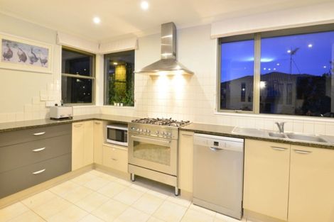 Photo of property in 41 The Ritz, Orewa, 0931