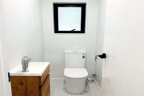 Photo of property in 13 Tower Hill, Stanmore Bay, Whangaparaoa, 0930