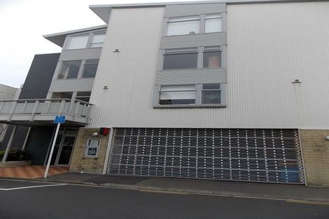 Photo of property in First House Apartments, 17/4 Frederick Street, Te Aro, Wellington, 6011