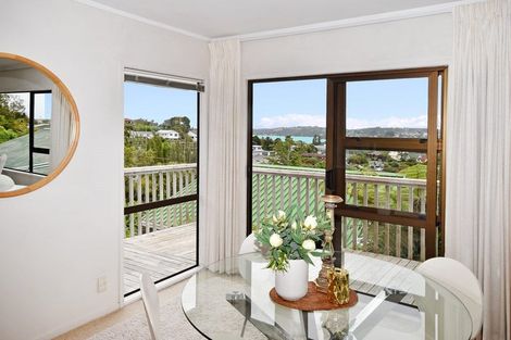 Photo of property in 4a Tower Hill, Stanmore Bay, Whangaparaoa, 0930