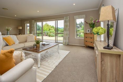 Photo of property in 17 Carrington Drive, Carterton, 5713