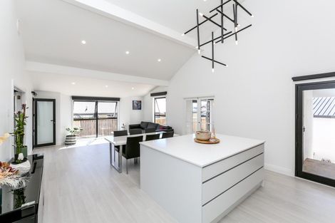 Photo of property in 105 Parklands Avenue, Bell Block, New Plymouth, 4312