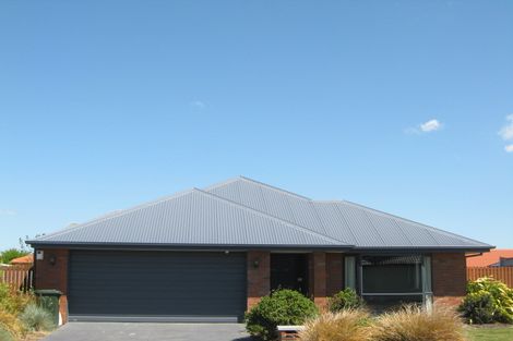 Photo of property in 56 Coolspring Way, Redwood, Christchurch, 8051