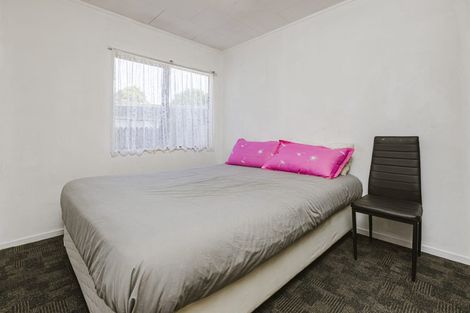 Photo of property in 1/22 Barneys Farm Road, Clendon Park, Auckland, 2103