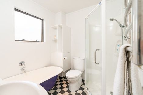 Photo of property in 5f Duke Street, Mount Victoria, Wellington, 6011