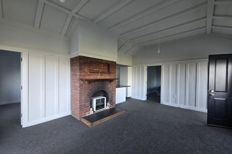 Photo of property in 21 Kotari Road, Days Bay, Lower Hutt, 5013