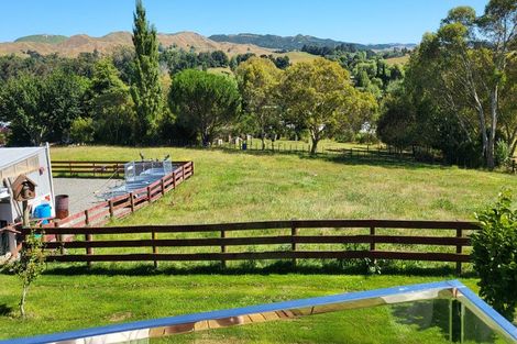 Photo of property in 1 Watts Street, Waipawa, 4210