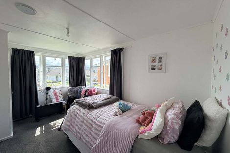 Photo of property in 21 Burgess Street, Green Island, Dunedin, 9018
