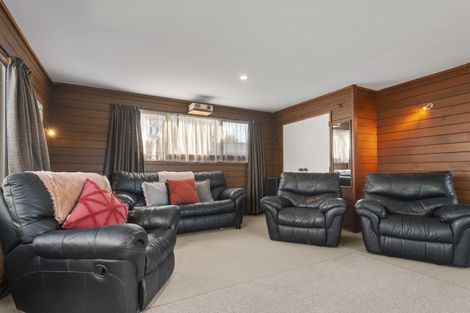 Photo of property in 20 Esmeralda Street, Welcome Bay, Tauranga, 3112