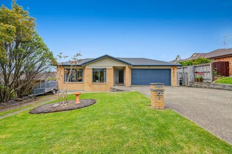 Photo of property in 4 Kingtide Place, Red Beach, 0932