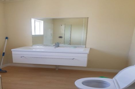 Photo of property in 55 Gorton Street, Gore, 9710