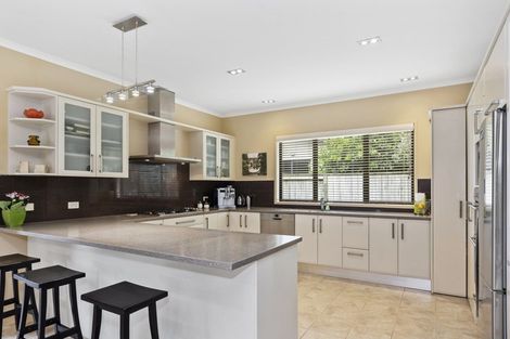 Photo of property in 10 Piha Close, Papamoa Beach, Papamoa, 3118