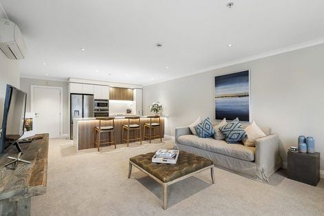 Photo of property in 14/30 Ambassador Glade, Orewa, 0931