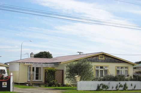 Photo of property in 4 Barrett Road, Spotswood, New Plymouth, 4310