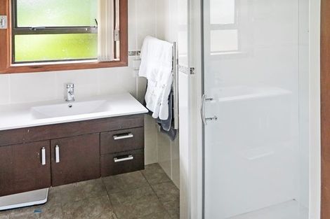 Photo of property in 39 Chatsworth Crescent, Pakuranga Heights, Auckland, 2010