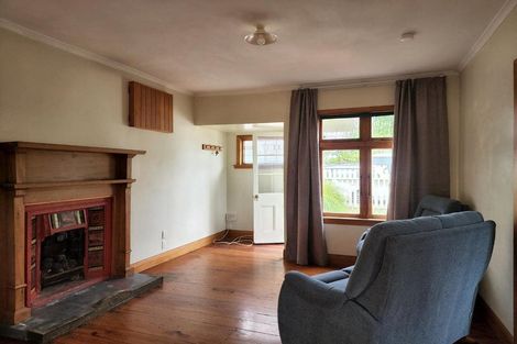 Photo of property in 49 Gilbert Street, New Plymouth, 4310