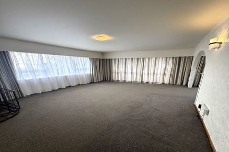 Photo of property in 59 Lincoln Park Avenue, Massey, Auckland, 0614