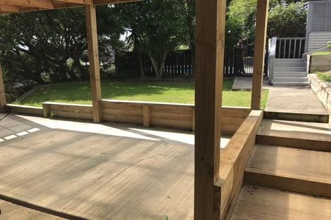 Photo of property in 11a Pendene Place, Forrest Hill, Auckland, 0620