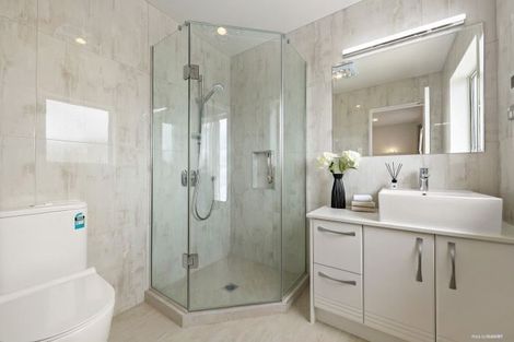 Photo of property in 34 Lisnoble Road, Flat Bush, Auckland, 2019