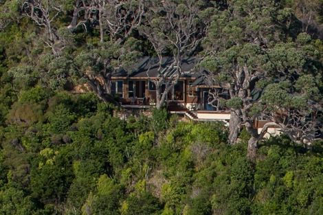 Photo of property in 356 Rockell Road, Whananaki, Hikurangi, 0181