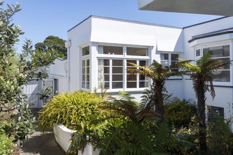 Photo of property in 75 Esplanade, Kaiti, Gisborne, 4010