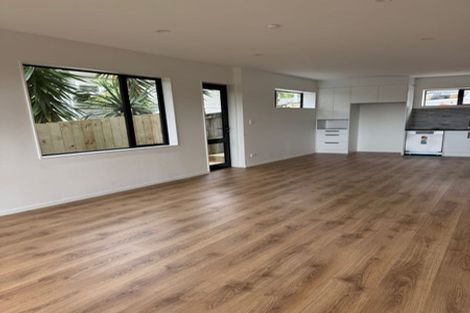 Photo of property in 1d Zion Road, Birkenhead, Auckland, 0626