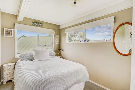 Photo of property in 4 Hardy Place, Cooks Beach, Whitianga, 3591