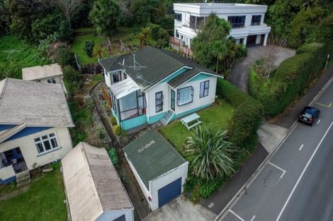 Photo of property in 115 Mangorei Road, Merrilands, New Plymouth, 4312