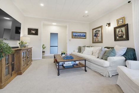 Photo of property in 15 Carter Drive, Pomare, Rotorua, 3015