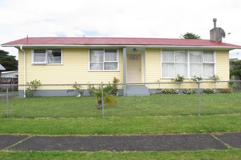 Photo of property in 17 Ashgrove Road, Mangere, Auckland, 2022