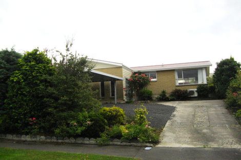 Photo of property in 17 Estuary Crescent, Fairfield, Dunedin, 9018