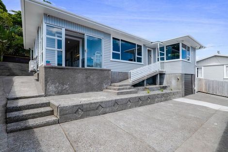 Photo of property in 9 Kenmore Street, Westown, New Plymouth, 4310