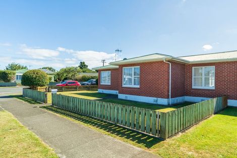 Photo of property in 22 Stanley Street, Levin, 5510