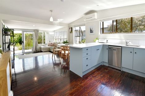 Photo of property in 19b Tiri Road, Manly, Whangaparaoa, 0930