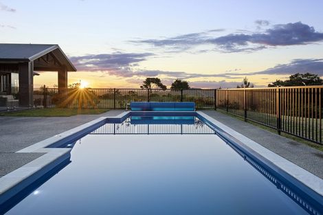 Photo of property in 168 Barrett Road, Riverhead, Albany, 0793