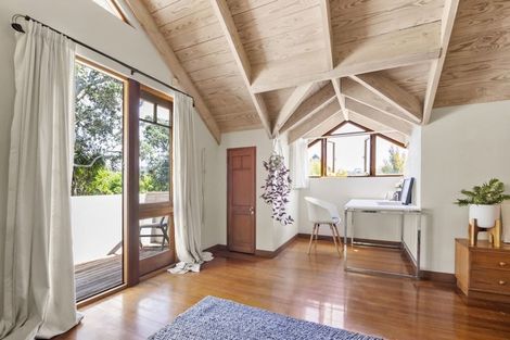 Photo of property in 9 Aotearoa Terrace, Murrays Bay, Auckland, 0630