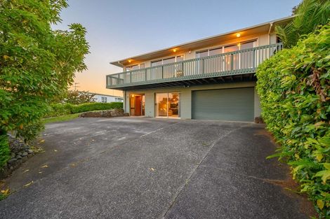 Photo of property in 19 Downsview Road, Pakuranga Heights, Auckland, 2010