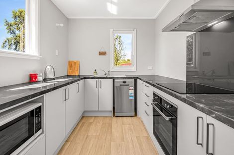 Photo of property in 4a Shanly Street, Waipawa, 4210