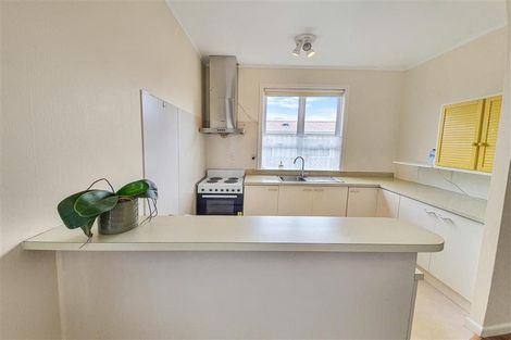 Photo of property in 3/14 Bolton Street, Blockhouse Bay, Auckland, 0600