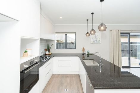 Photo of property in 9/15 Onukutara Place, Huntington, Hamilton, 3281