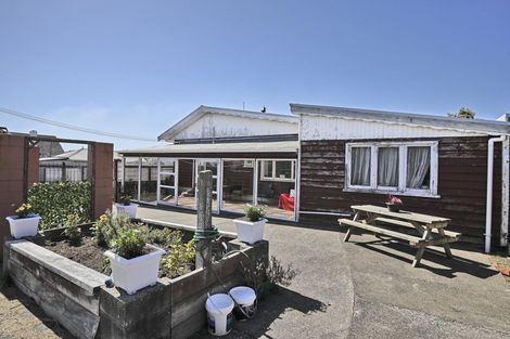 Photo of property in 43 Burrows Street, Bluff, 9814