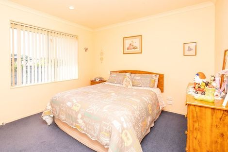 Photo of property in 25 Limousin Place, Grandview Heights, Hamilton, 3200